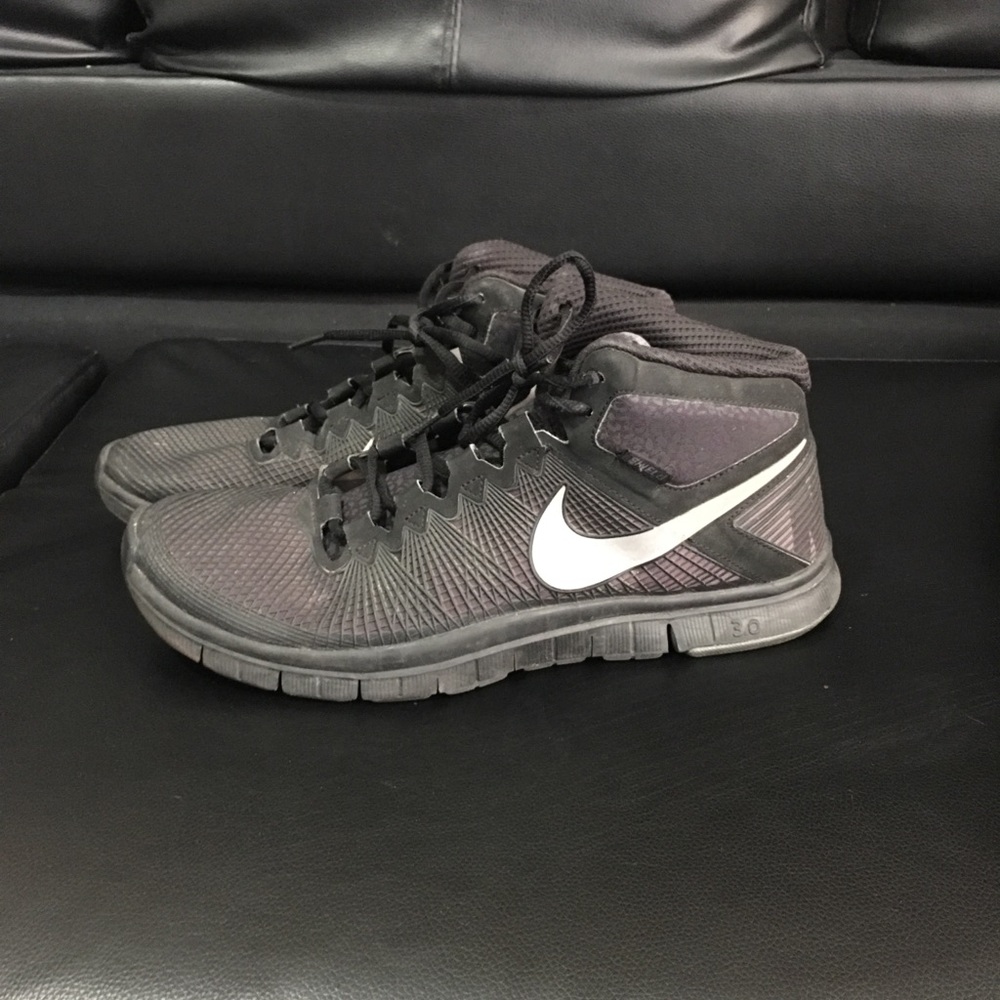 Nike Free Trainer 3.0 Mid Shield sz10.5 Black